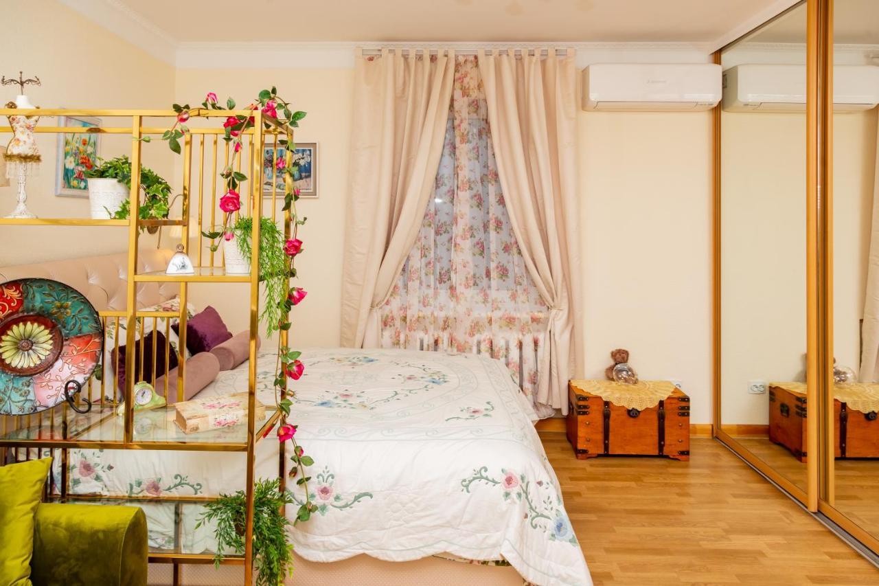 La Boheme - The Magic Of & Free Parking Appartement